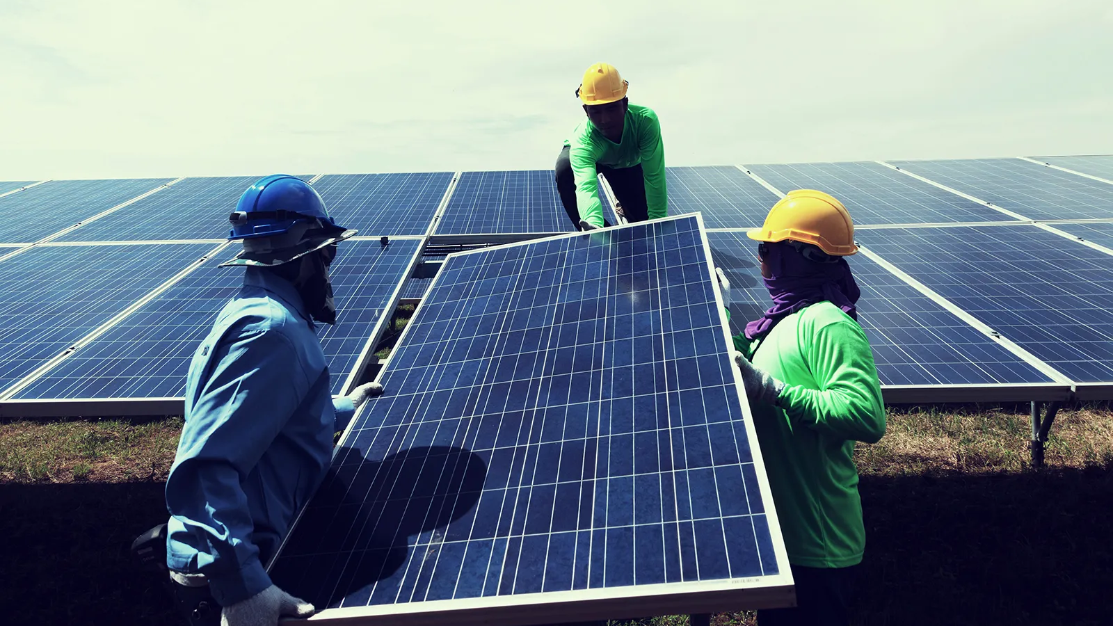 installing-solar-panels